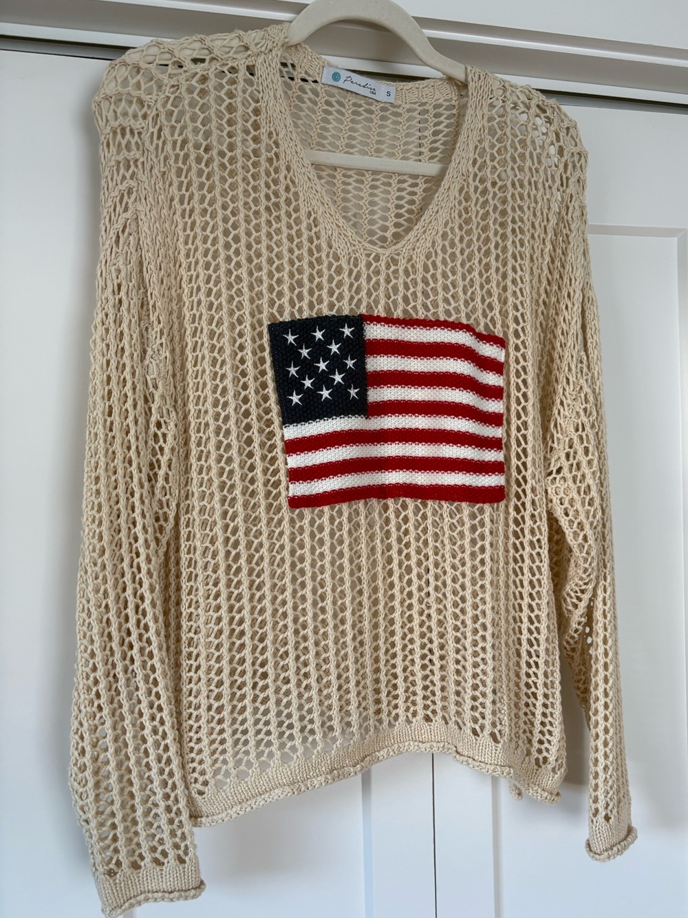 Women’s Cream Open-Knit Crochet V-Neck Sweater with American Flag Patch Size S